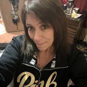 Meet your Posher, Lora